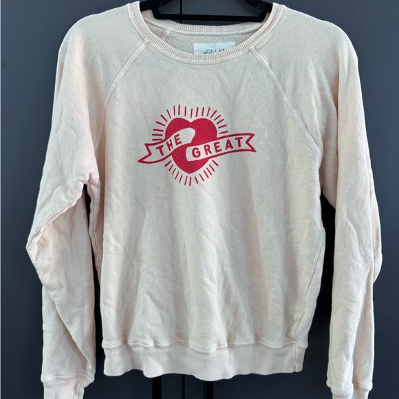 THE GREAT. Sweaters - THE GREAT. Light pink Crewneck Sweater with Red Heart Logo